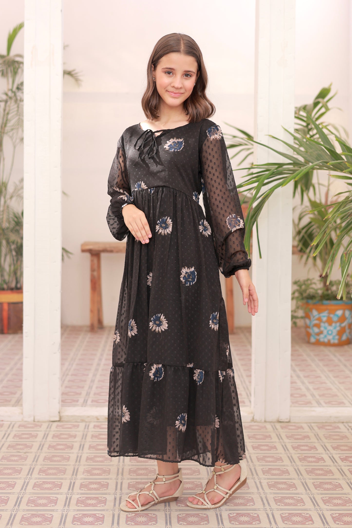 Noir Belle - Broshia Chiffon