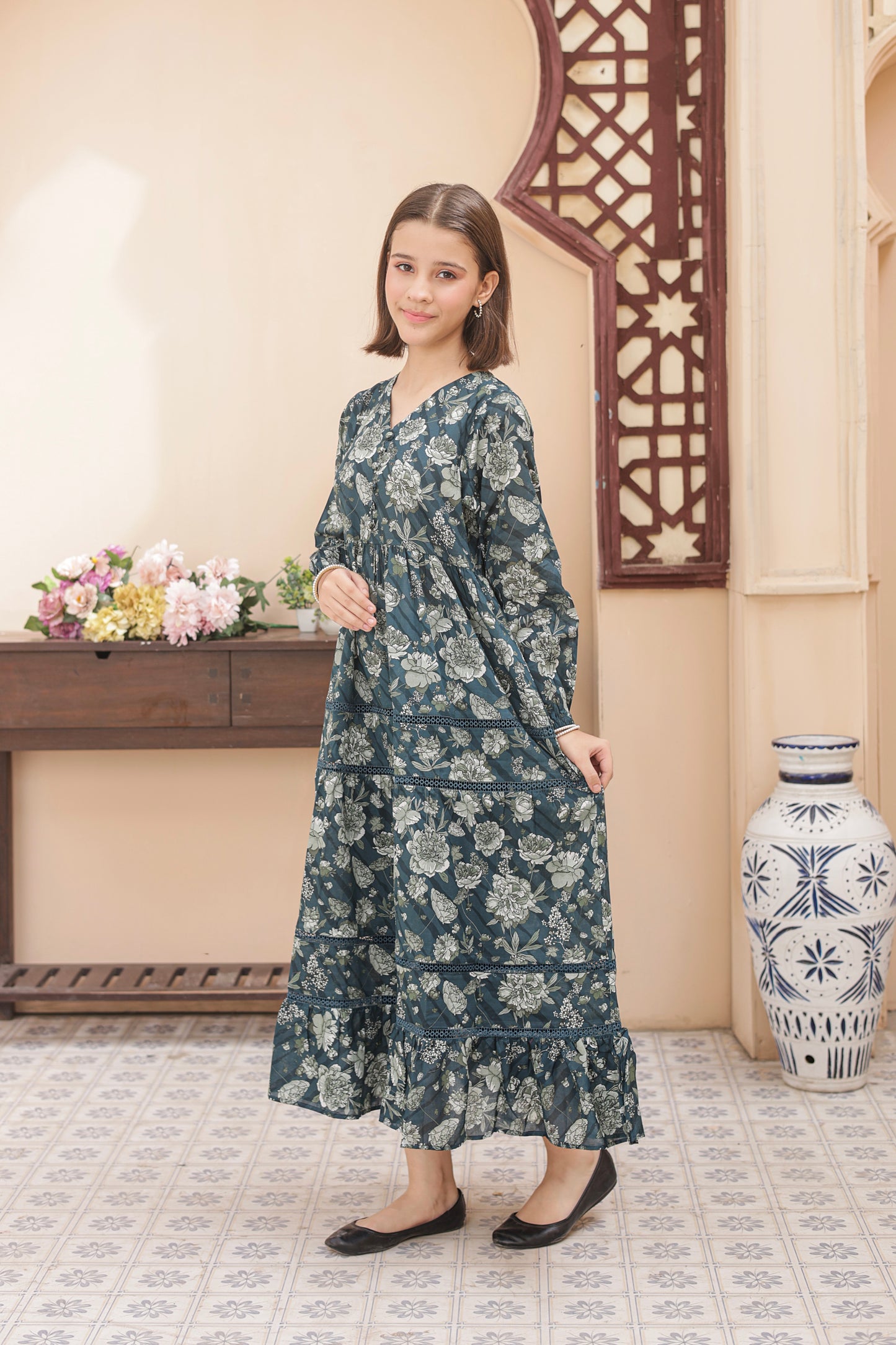 Botanic Grace - Cotton Lawn