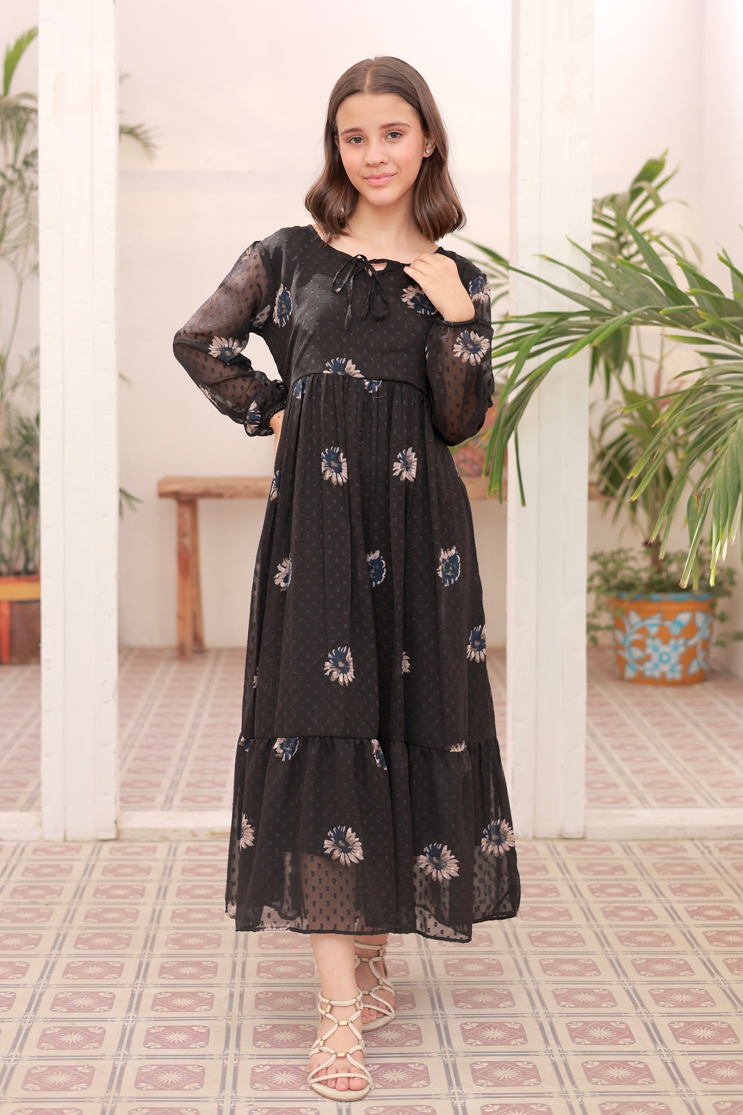 Noir Belle - Broshia Chiffon