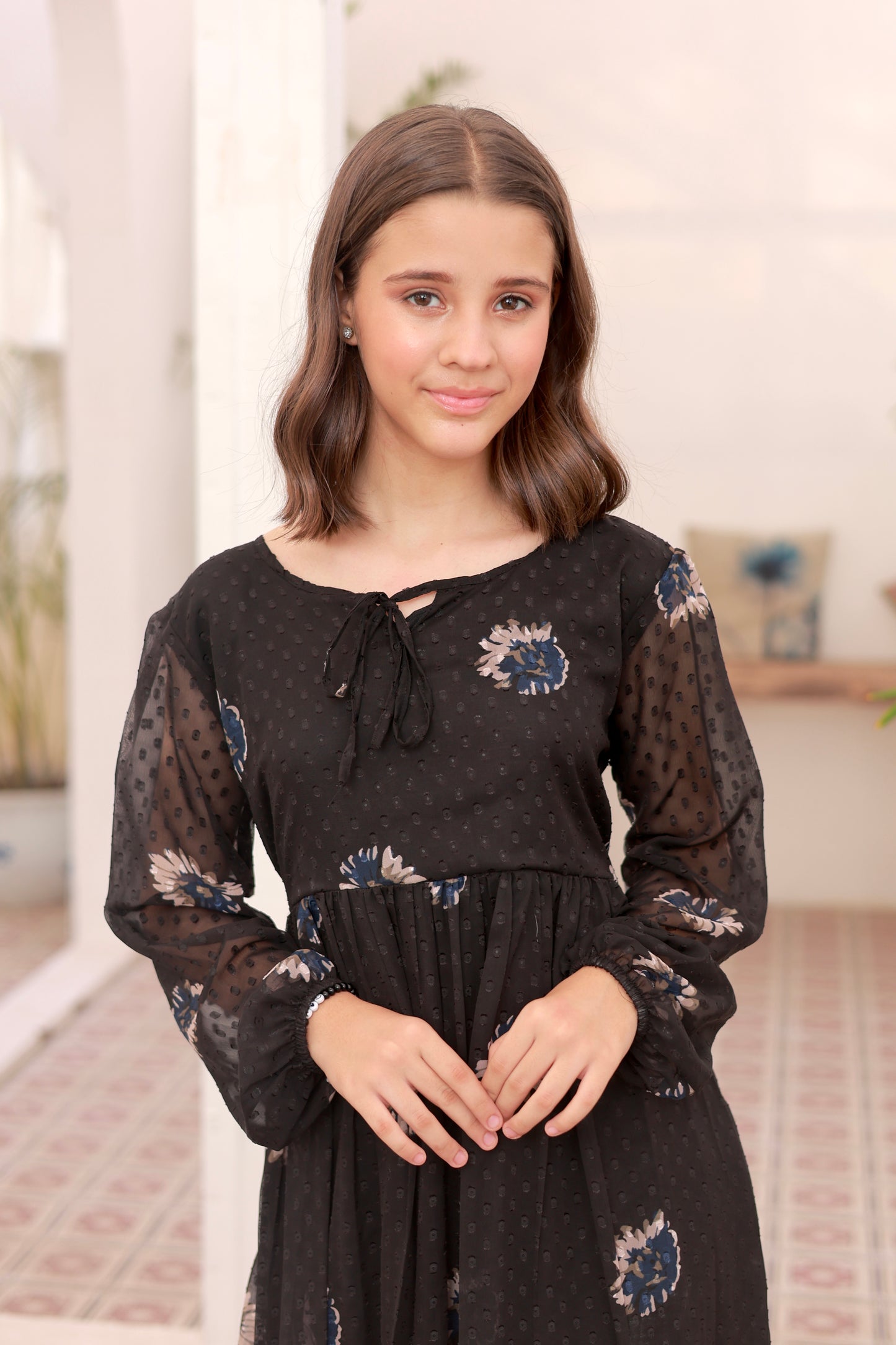 Noir Belle - Broshia Chiffon
