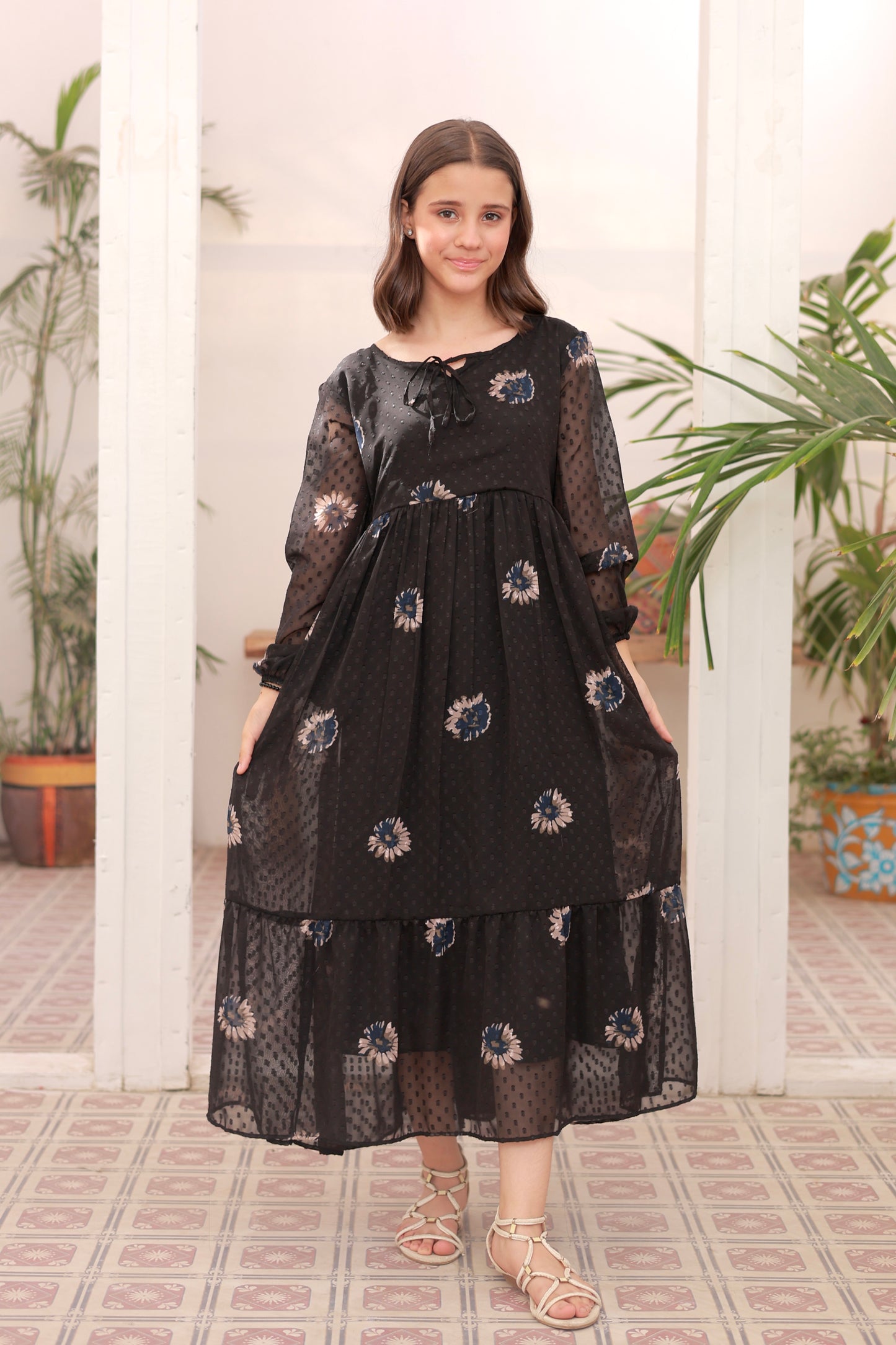 Noir Belle - Broshia Chiffon