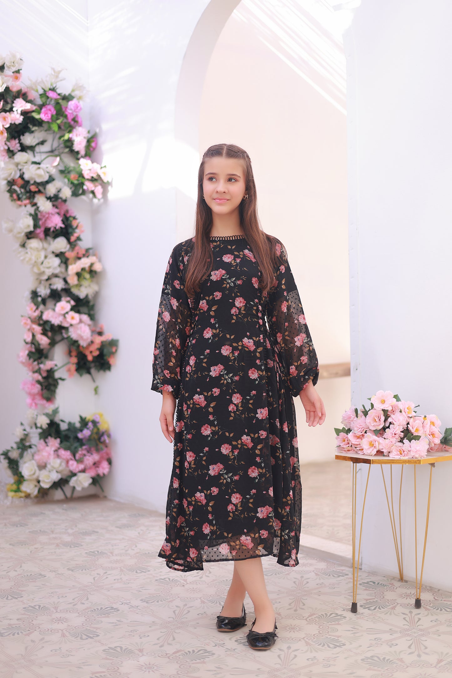Obsidian Blossom β Broshia Chiffon