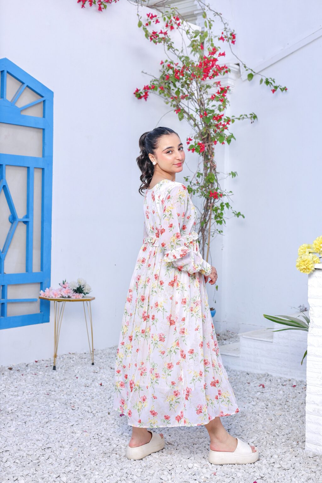 Sunlit Petals – Chiffon