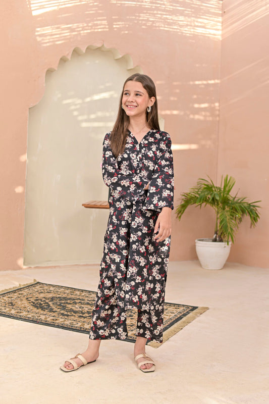 Midnight Blossom – Cotton Lawn