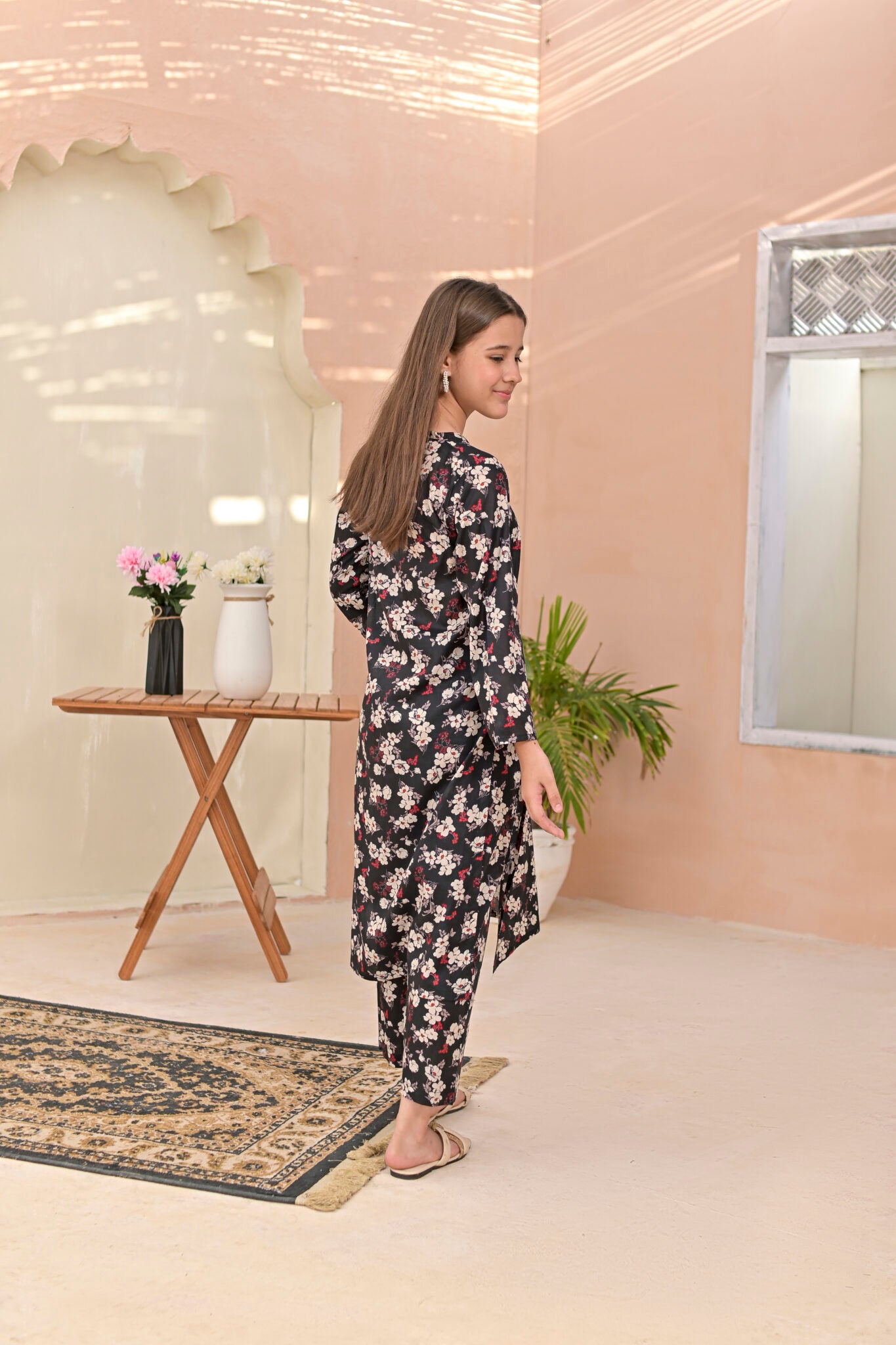 Midnight Blossom – Cotton Lawn