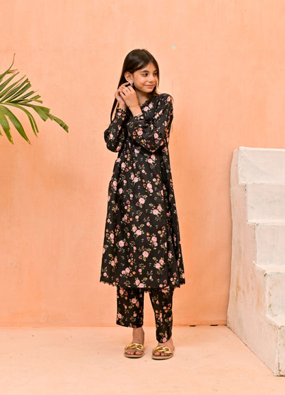 Black Anrakha – 2pc Lawn