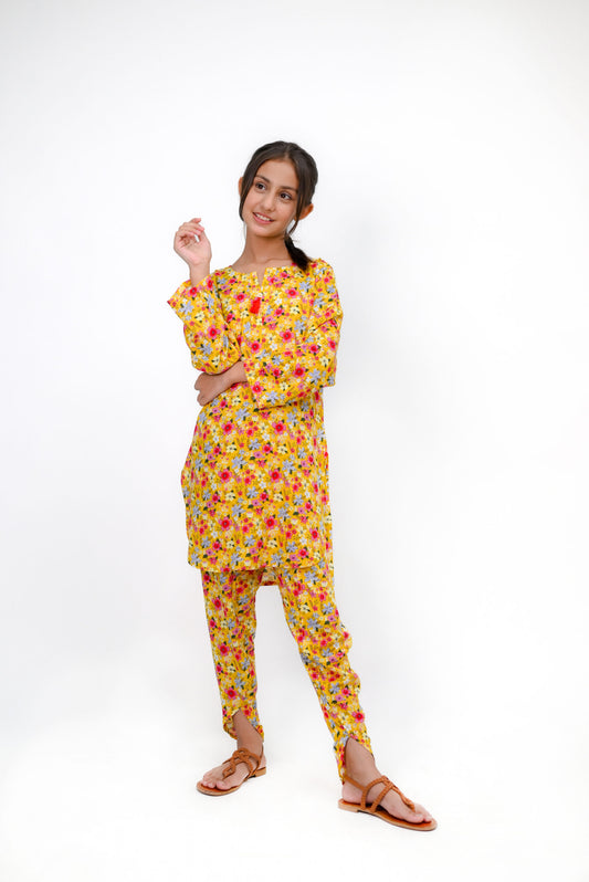 Yellow Tulip 2pc – Linen