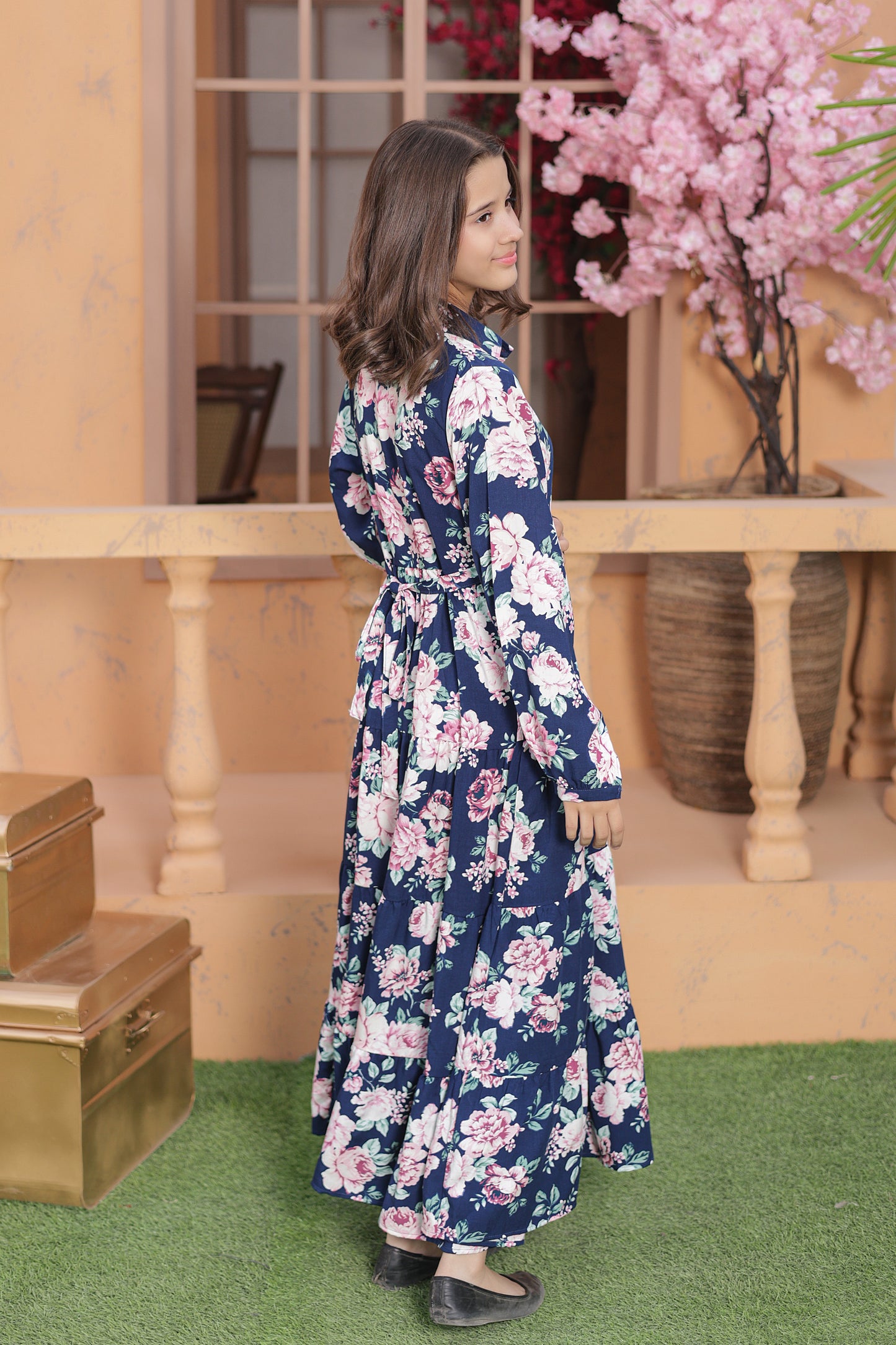 Navy Rose Garden - Linen