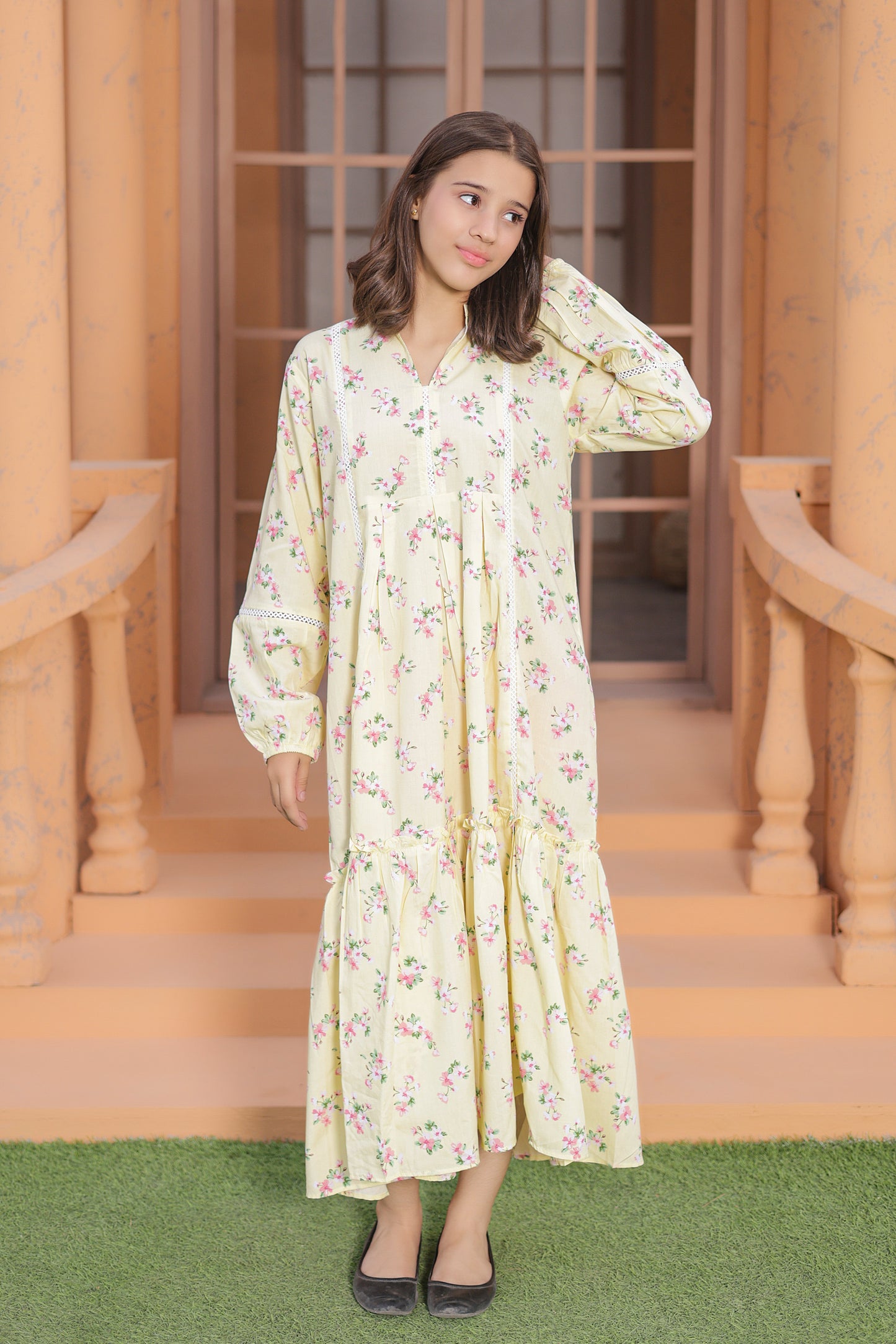 Buttercup Bloom - Linen