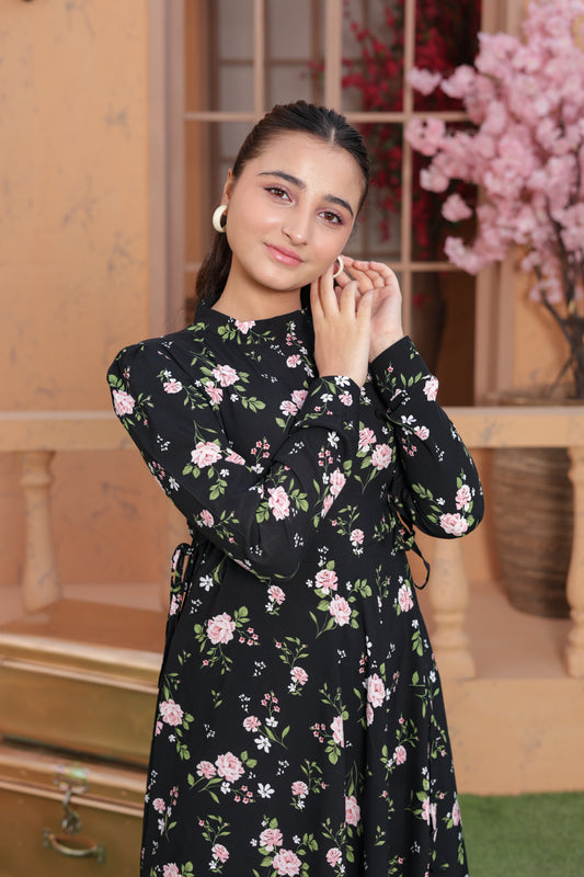 Midnight Rose Whisper - Linen