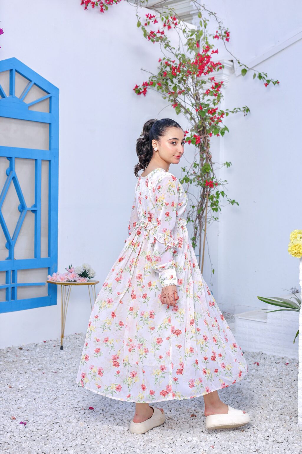 Sunlit Petals – Chiffon
